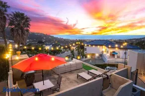 Oceanview Luxe Retreat with Rooftop - Image 3