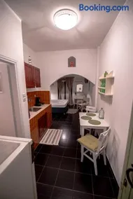 Stella Studios - Image 2