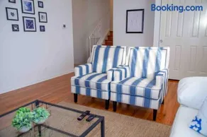 Cozy 3 Bedroom Home - Image 5