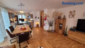 Helle Wohnung mit Balkon 120qm, 4Zimmer - Image 3