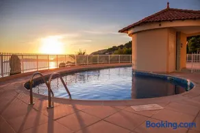 Superb Studio with incredible view and pool - Image 3