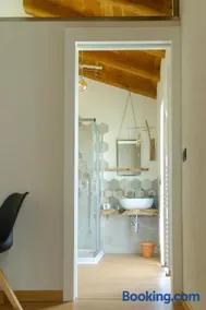 SANTINO'S HOUSE - Image 2