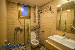 Amphipolis Deluxe Apartments - Image 5