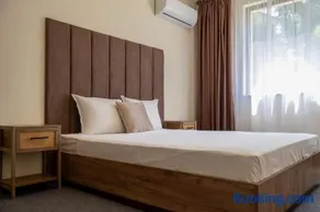 Park Hill Residence - Image 1