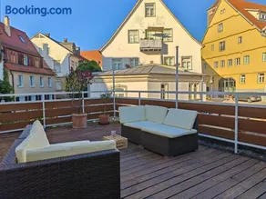 Stadtmitte Apartment im historischen Viertel -100qm Wohnfläche & 30qm Dachterrasse - Image 3