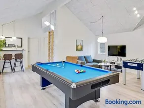 Lyxigt strandhus med spa - Image 2