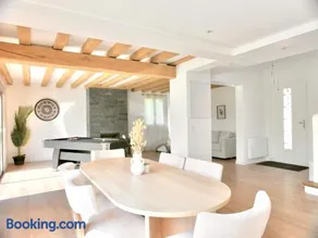 Villa à 1h15 de Paris, avec Piscine, Spa & Sauna - Image 2