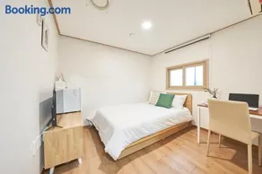 K'STAY Sinchon - Image 2