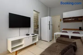 Quarto e sala perto da praia de Copacabana e metrô - Image 2