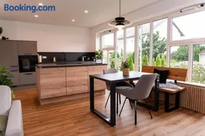Boutique Studio im Herzen TBBs - Image 1