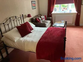 Birchwood House - Image 2