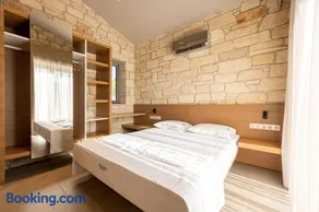Terra Petra Luxury Villas by Travel Pro Services- Vourvourou Halkidiki - Image 4