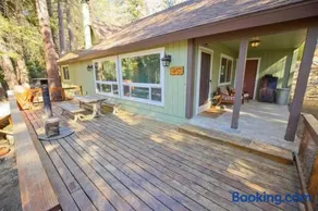 Ponderosa Pines Cabin with Treehouse and Zipline - Image 3