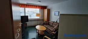 PäiviöStreet 22 kokonainen huoneisto olohuone makuualkovi ja keittiö ei suihkuh Iisalmen keskusta - Image 1