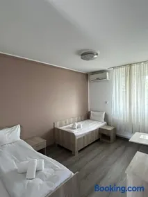 Motel Dacia - Image 5