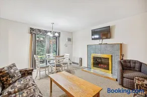 Cedarbrook Queen Suite 108 - Image 1
