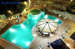 Europroperties Nikea Park - Image 1