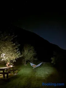 Cosy Alpine Chalet Near MorzineAvoriaz Sleeps 6 - Image 5