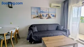 Modern Sea View 1BR Apartment 2 Min to the Beach by Flat Mаnager - Image 3