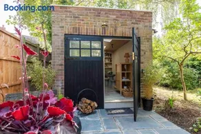 The Nook Guest House - Image 3