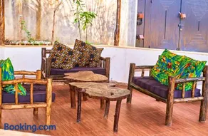 Tropical lodge - Image 2