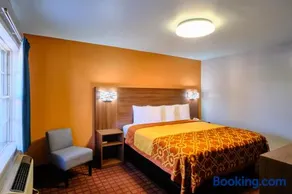 Economy Inn - Image 1