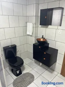 Casa próximo parque de eventos com piscina aquecida na temporada - Image 4