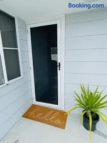 Bunbury Glen Iris Retreat D - Image 1