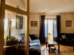 Maison Biscuit. Apartament a la plaça de la vila - Image 5