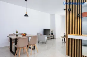K&D Central Suite - Image 3