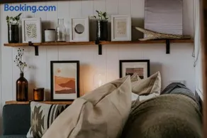 The Crest - A Tiny House with a Big View - Image 3