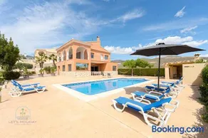 Villa Dolores Perfect Villa for Holidays - Image 2