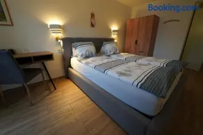 Hotel Du Lac - Self Check-in - Image 2