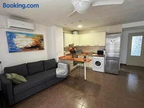 Sunny Terrace Apartament Pool 2 min Beach Central - Image 4