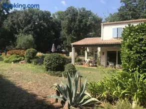 Maison Familiale avec Piscine - Image 1