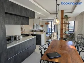 The Old Fire Station Luxury Apartment - Image 2