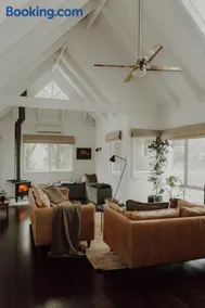 Birch Cottage Trentham - Image 1