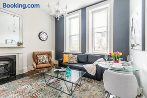 Apartment in the James South Neighborhood - Image 1