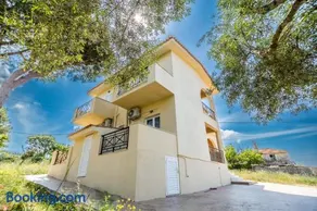 Country House in Agios Leon - Image 3