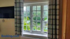 The Trusty Servant Inn - Image 2