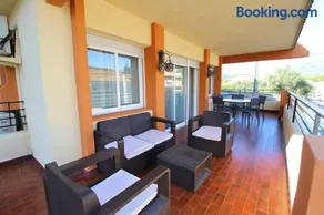 Chalet con piscina y barbacoa - Image 2