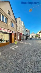 Apartmán na náměstí Dvůr Králové - Image 1
