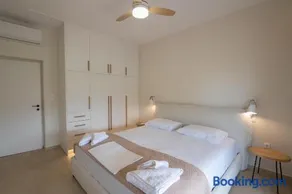 Stoupa Harmony Suites - Two Bedroom Apartment - Image 4