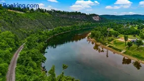 Norfork Hideaway - Image 1