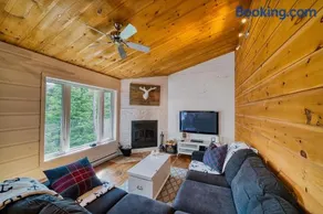 Chalet Le Cozy, Spa et Sauna - Image 2