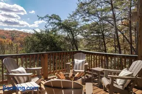 210 Nelson Way: Par Pine Lodge - Image 1