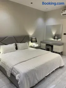 شقق في الحمرا هاي رايز - Image 2