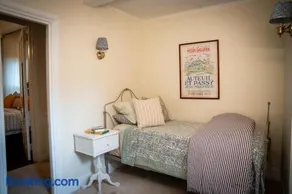 Stunning Apartment in Historic Federal Hill Mansion near Downtown & College Hill - Image 4