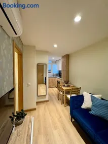 Apartamentos Prestige Málaga - Suite VI - Image 4