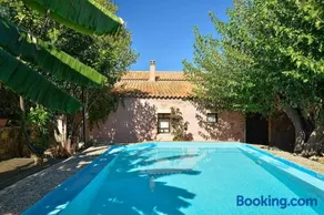 Villa Kamares Private pool - Image 3